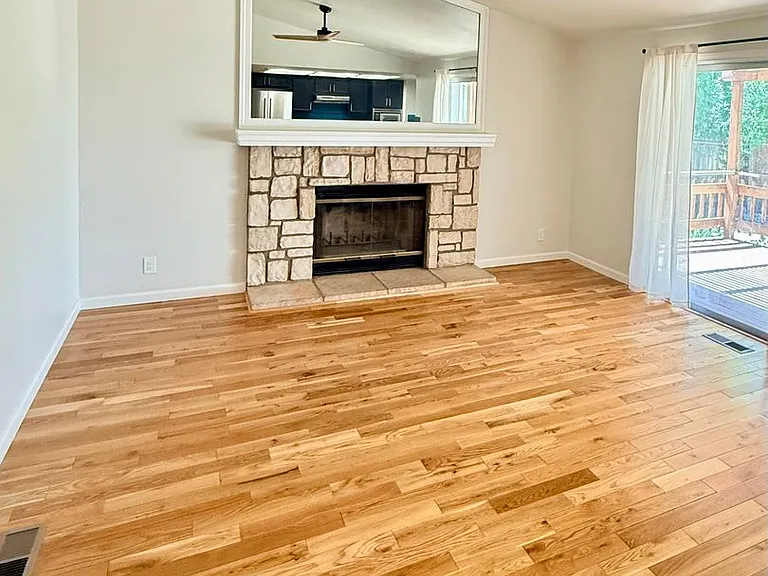 6920 Chesterfield Ln — Photo 3