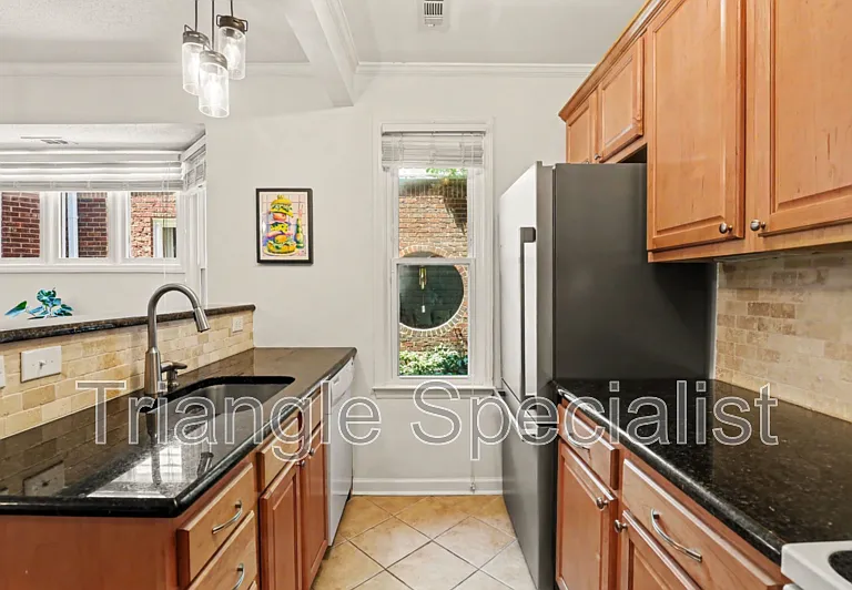 1021 Brighthurst Dr #108 — Photo 8