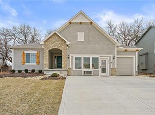 2919 SW Arbor Tree Dr, Lees Summit, MO 64082