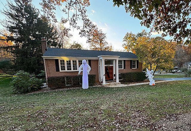 1st image of 4400 Argonne Dr