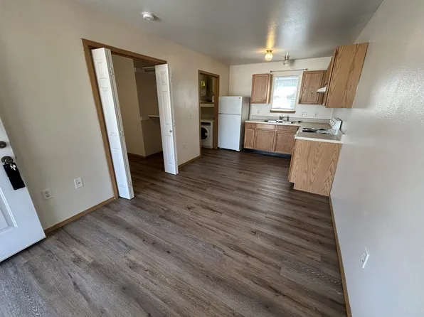 1635 W Neptune St, Fayetteville, AR