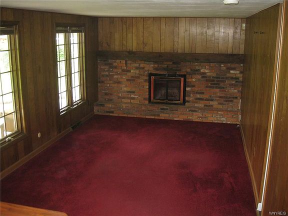 5th image of 163 Old Farm Cir