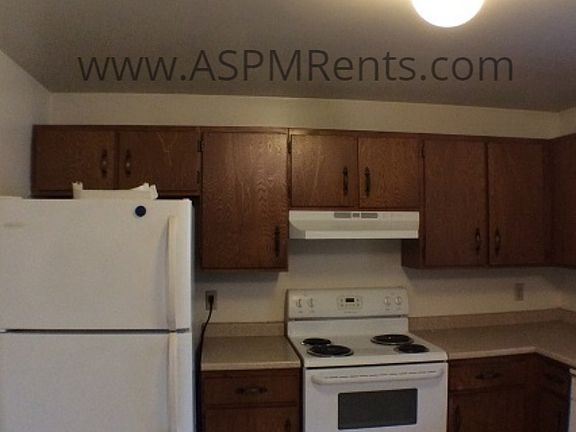 3rd image of 3363 S Edison St