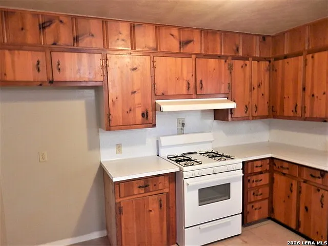 555 N Union Ave — Photo 12