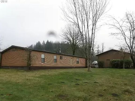 2nd image of 18615 NE Beaver Brook Cir