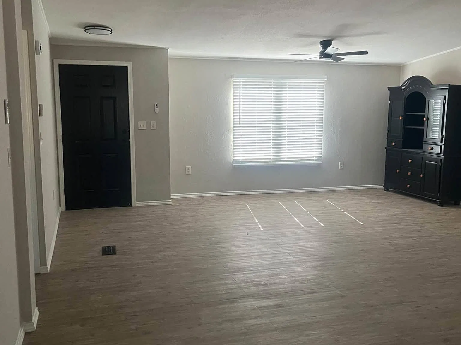 3 bed, 1680 sqft, $2,000 — Photo 2