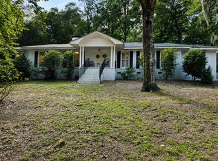 263 Squirrel Dr, Ozark, AL 36360
