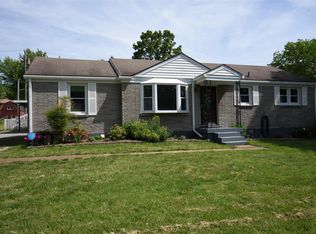 2704 Driftwood Dr, Springfield, TN 37172