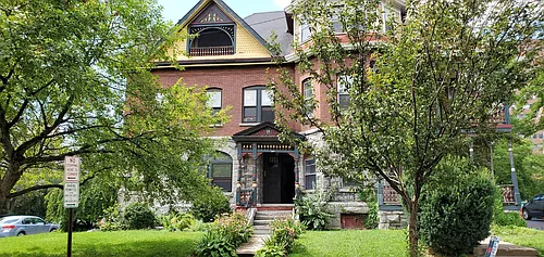 201 Green St #1 Photo 1
