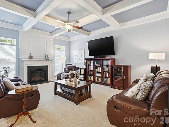 5th image of 10706 Anglesey Ct