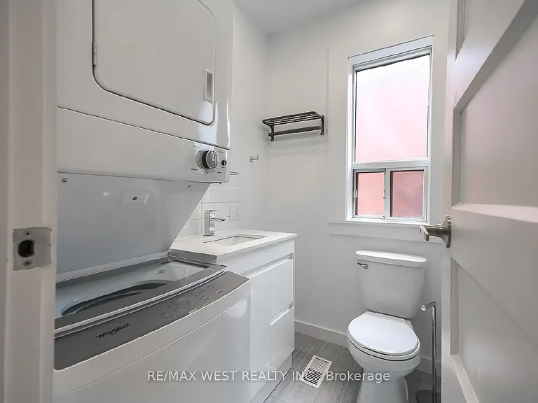 108 Armstrong Ave #2 — Photo 11