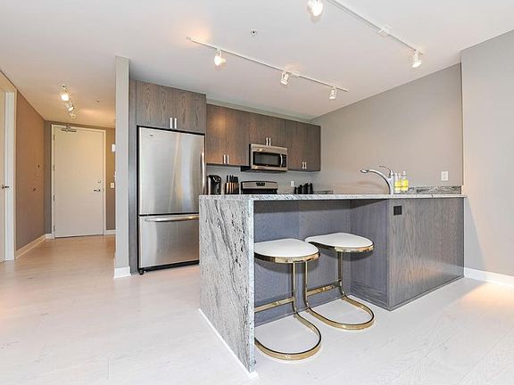 2nd image of 901 2nd St S #205