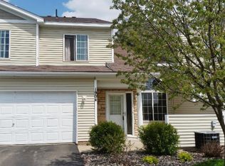 1904 Magnolia Pl, Hudson, WI 54016