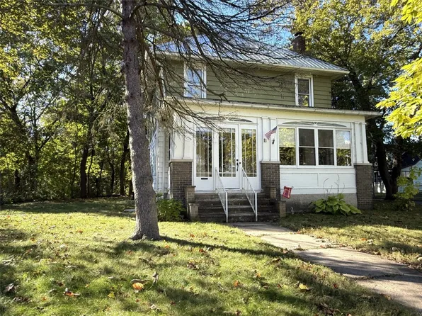 11 Elbon St, Johnson City, NY 13790