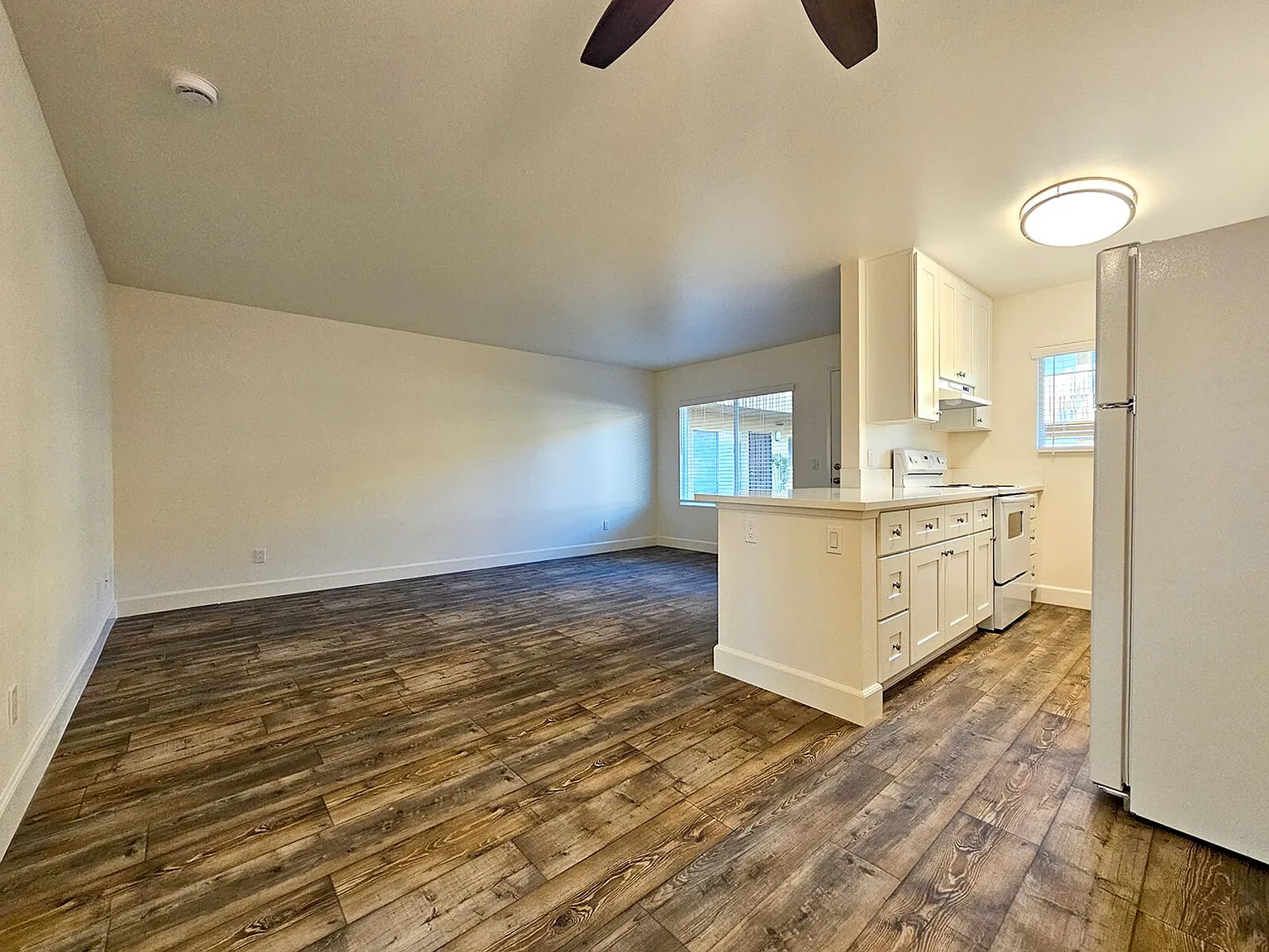 Village Green Apartment Homes — Photo 2