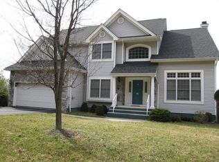 41 Ramapo Mountain Dr, Wanaque, NJ 07465