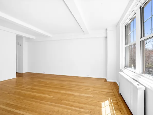 2 Horatio Street 8F image 2 of 5