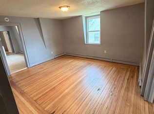 1599 Chapel St APT 3, New Haven, CT 06511