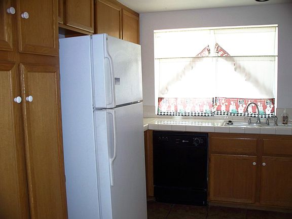 3rd image of 1463 Black Hills Way