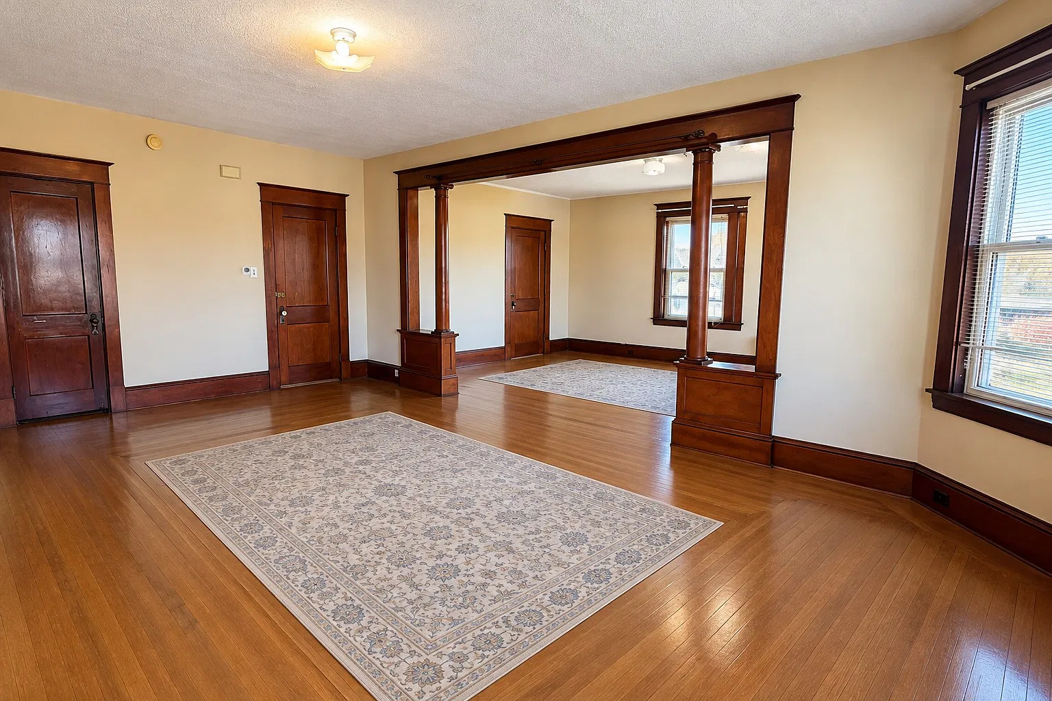 1 bed, 1025 sqft, $1,295 — Photo 4