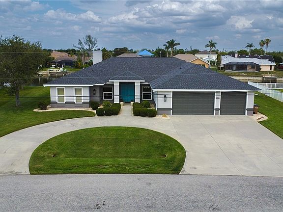 2nd image of 2113 SE 5th Ct