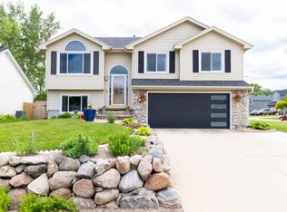 704 13th St SE, Altoona, IA 50009