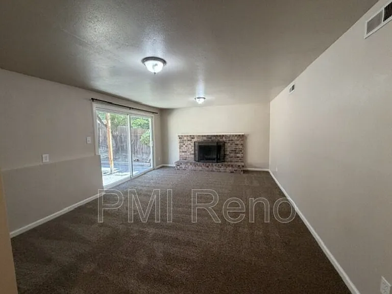 3675 Meeks Way — Photo 8