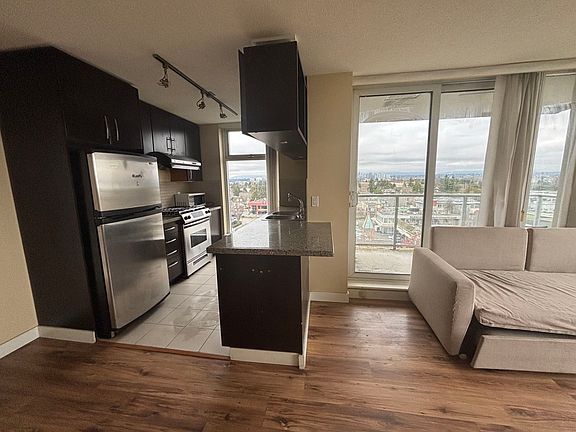 5th image of 5028 Kwantlen St
