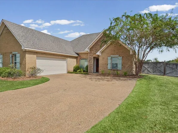 137 Grace Dr, Flowood, MS 39232
