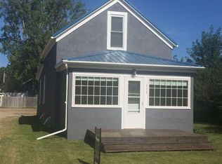 417 2nd St SW, Stanley, ND 58784