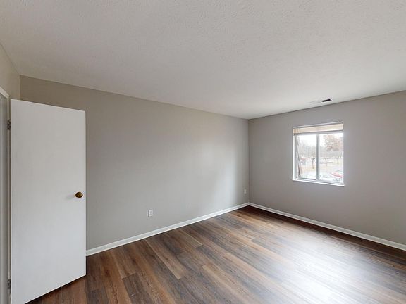 5th image of 2707 W Central Ave #F10