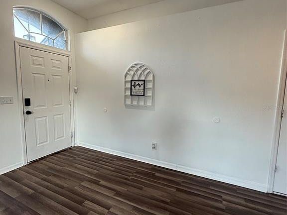 2nd image of 5841 Dorham Pl