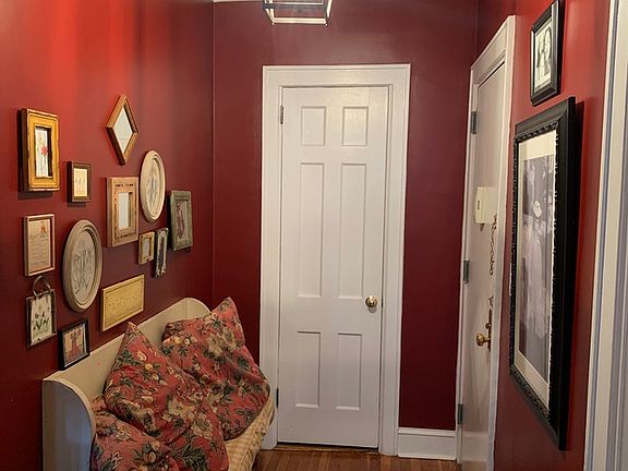 3rd image of 61 W Grand St APT 2O