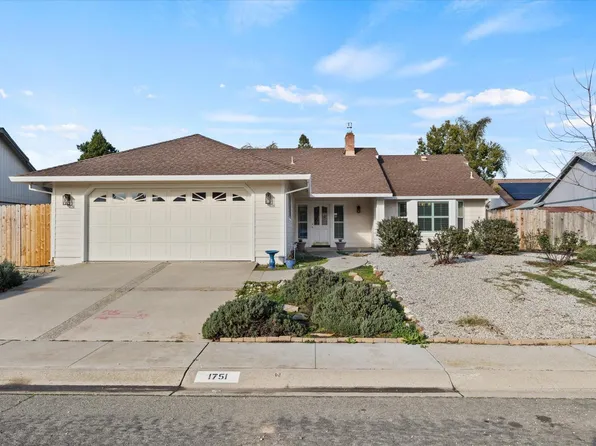 1751 Corsica Dr, Yuba City, CA 95993