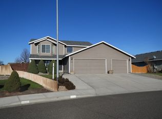7807 Vendovi Dr, Pasco, WA 99301