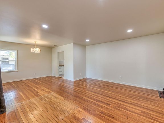 4th image of 632 E Ramona Way