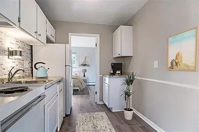 1 bed, 550 sqft, $900 — Photo 2
