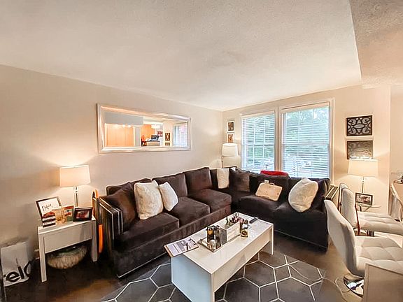 5th image of 502 Bashford Ln Unit 3223