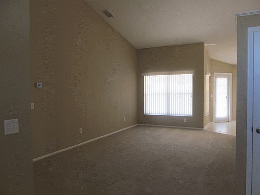 3rd image of 6804 Sassanon Ct
