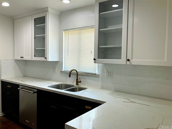 5th image of 738 Vinemead Dr