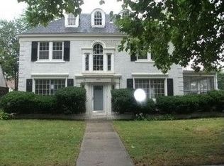 494 Lodge Dr, Detroit, MI 48214