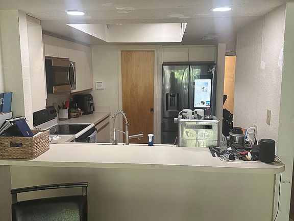 4th image of 9545 Tara Cay Ct