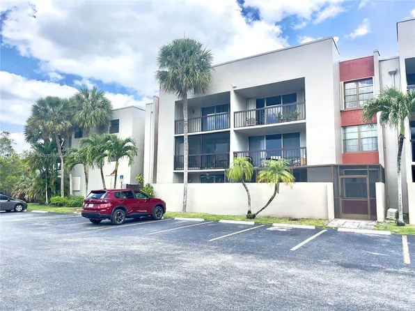 10815 SW 112th Ave APT 208, Miami, FL 33176