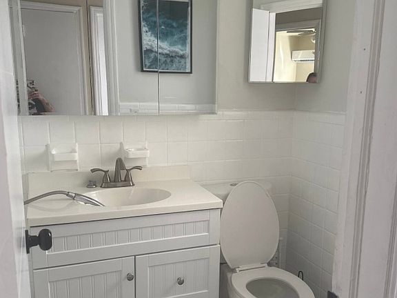 2nd image of 244 Walton Blvd #A
