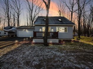 134 Broken Arrow Trl, Houghton Lake, MI 48629
