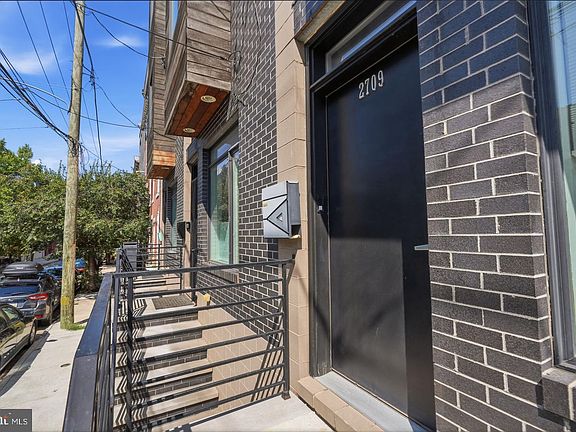 2nd image of 2709 Cambridge St