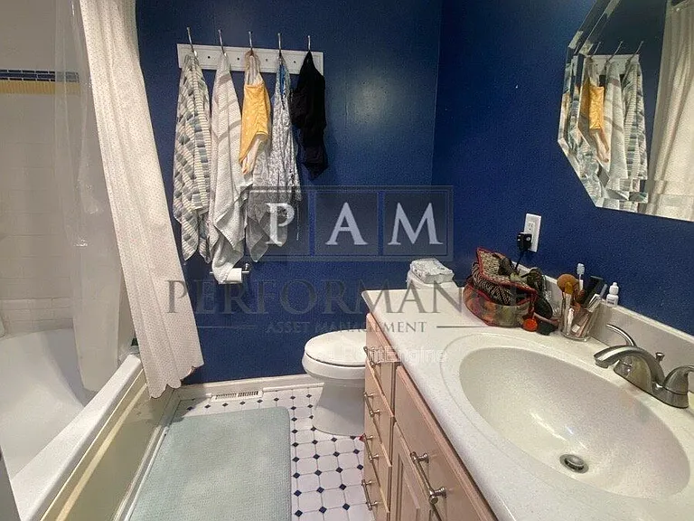 N86W5195 Covington Sq — Photo 27