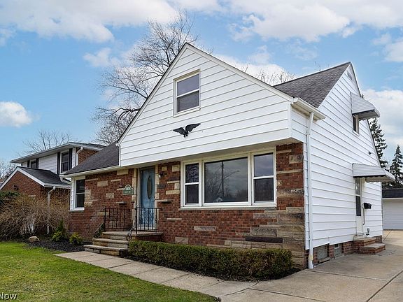 4th image of 5404 Beacon Ave