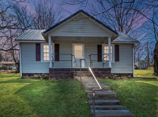 108 Lockhart St, Dickson, TN 37055