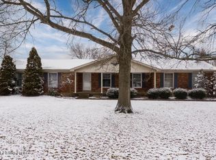 292 Meadowview Dr, Mount Washington, KY 40047